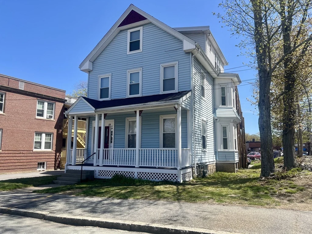 17 Sanborn, Reading