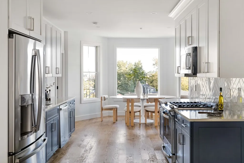 133 Boardman St, East Boston