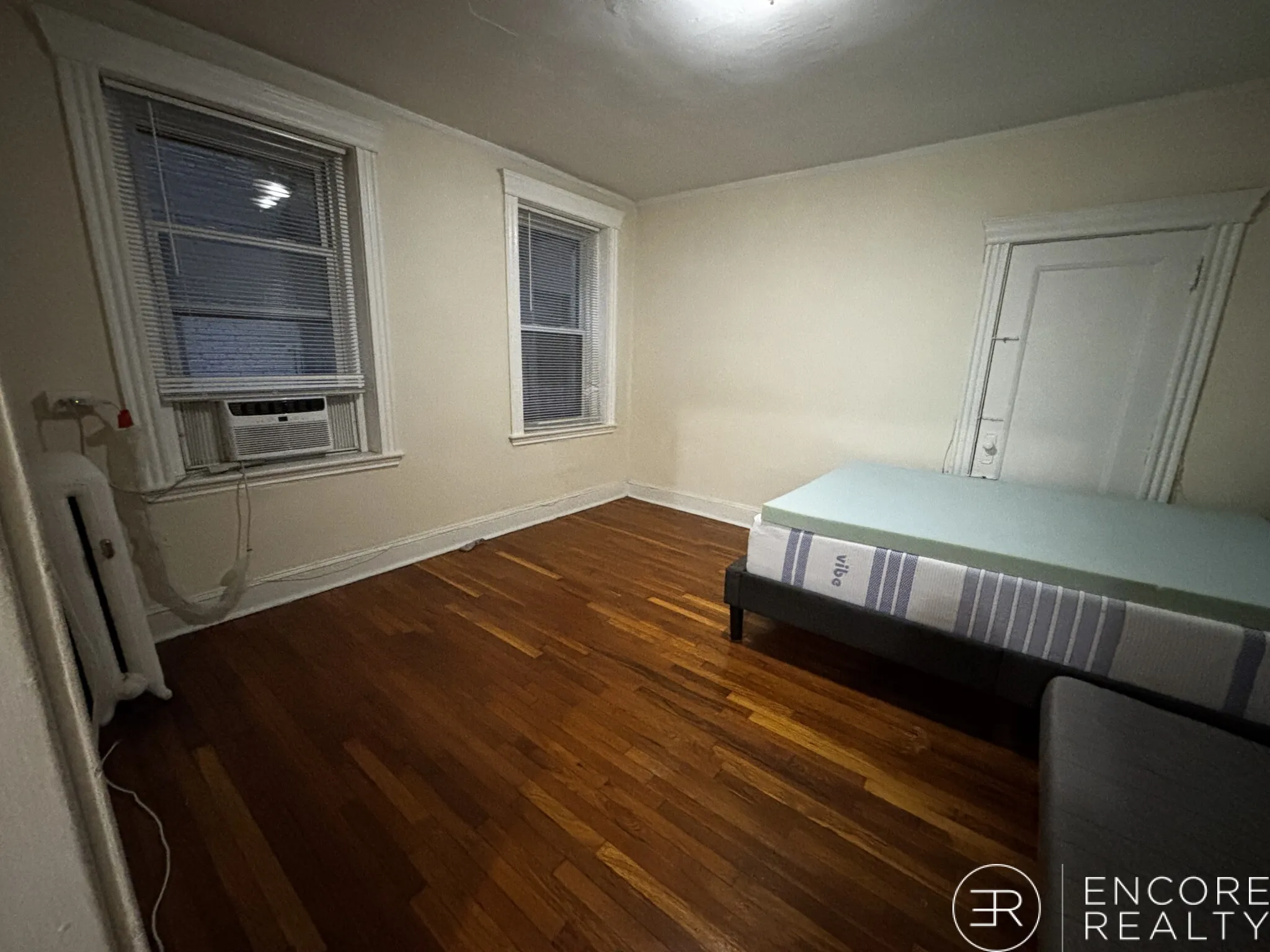 364 Riverway, Mission Hill