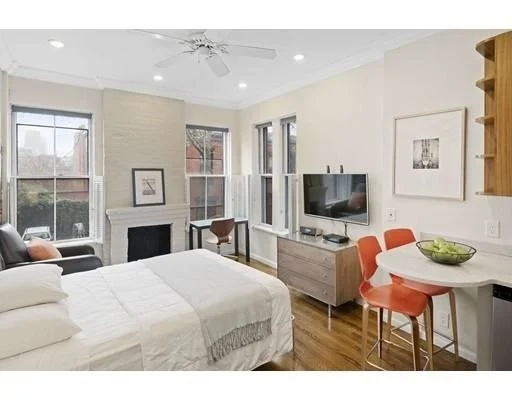 17 Cazenove St, Back Bay