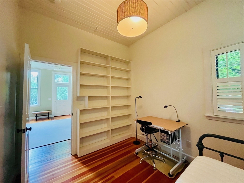 83 Washington Ave, Neighborhood Nine