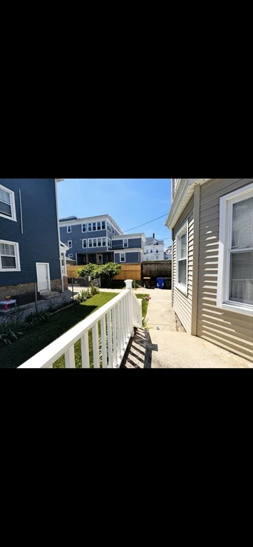 171 Hunter St, Fall River