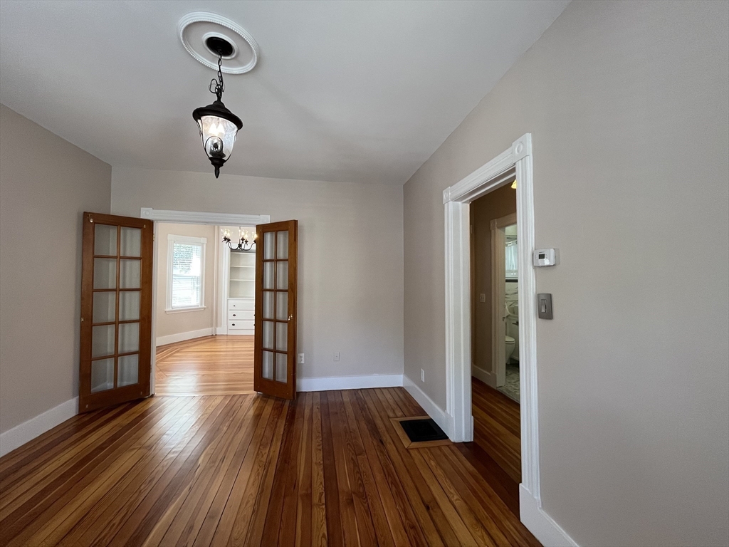 12 Glendale Ave, Teele Square