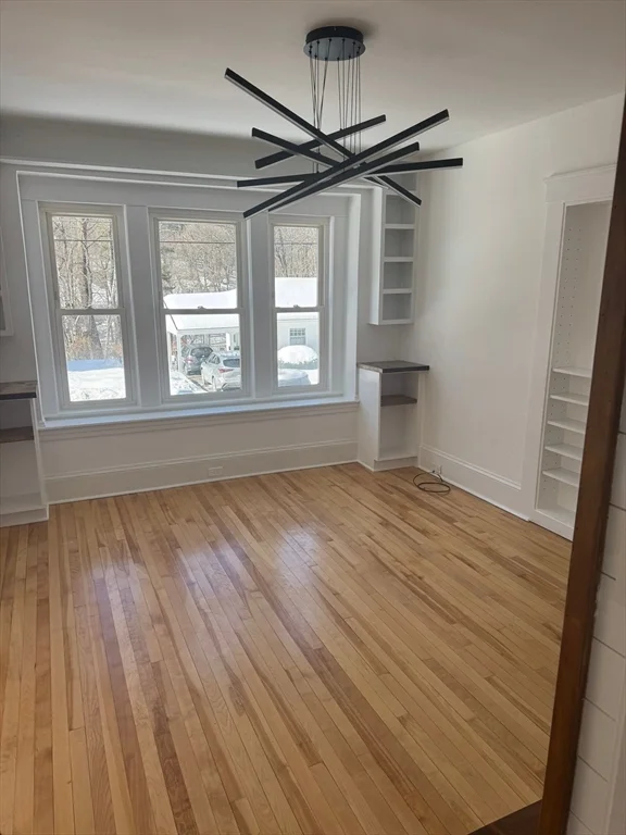 2 Harding St, Fitchburg