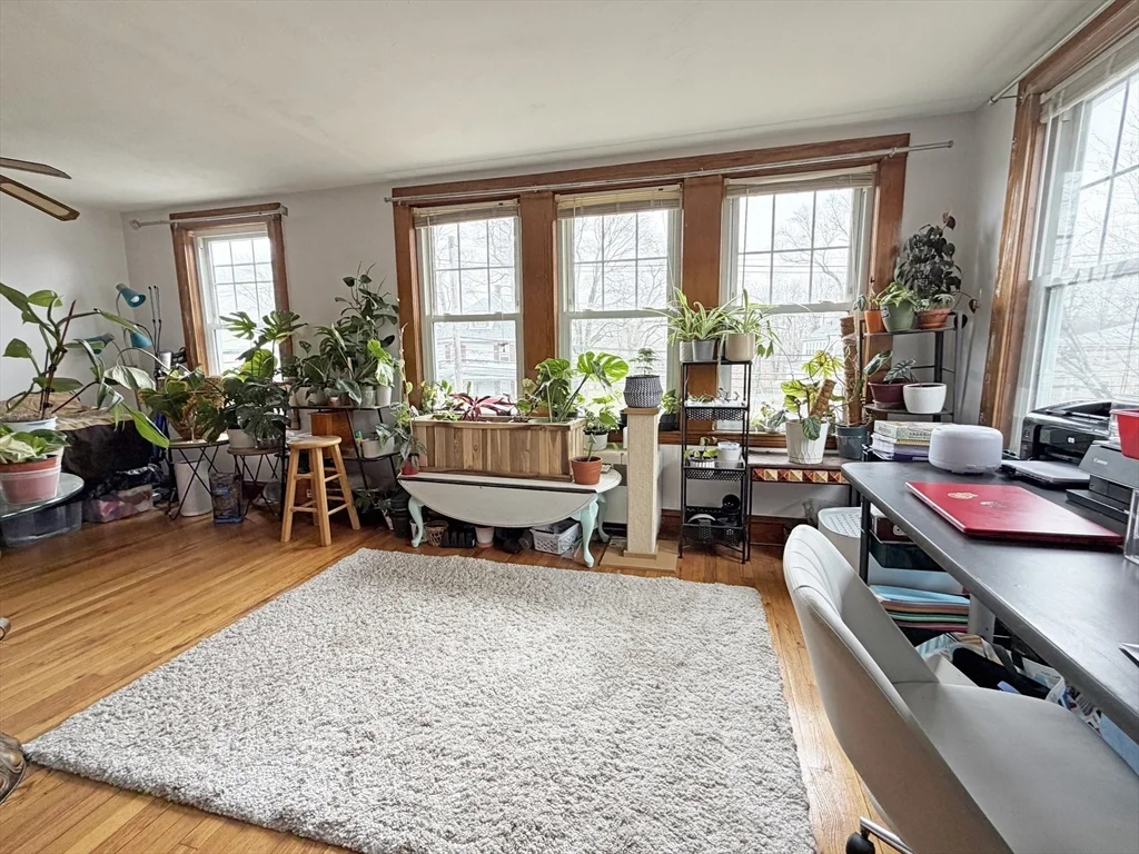 75-77 Dale St, Waltham