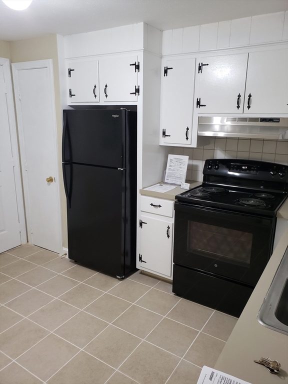 296 Emerson Ave, Hampstead