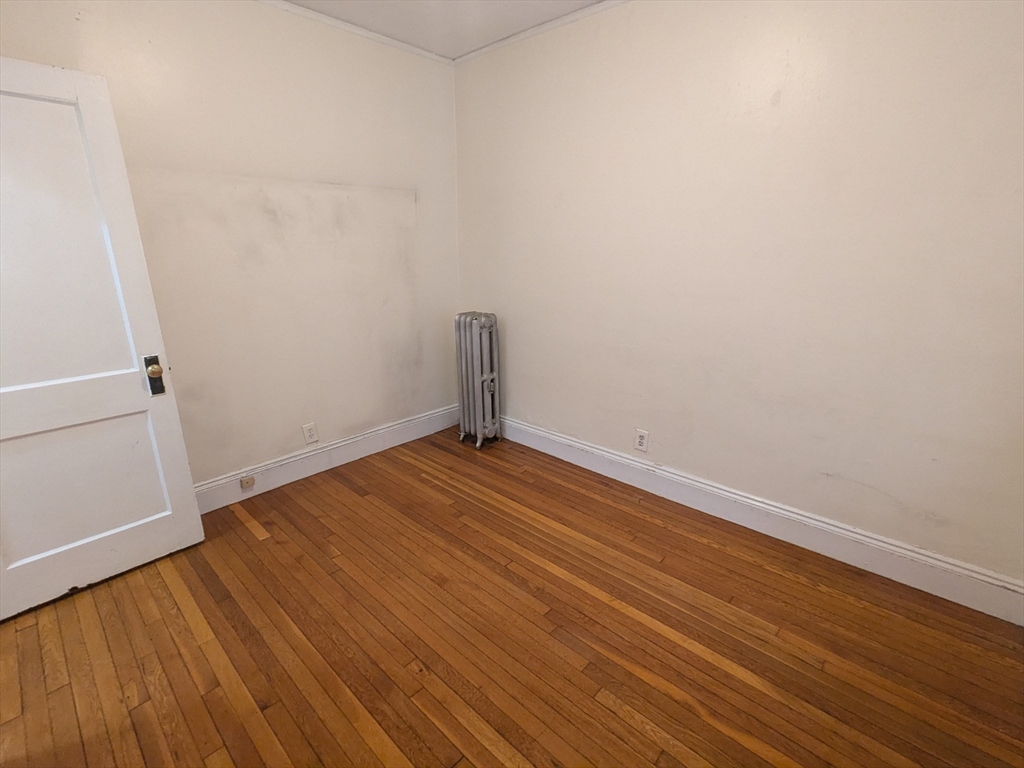 33 Walbridge St, Allston