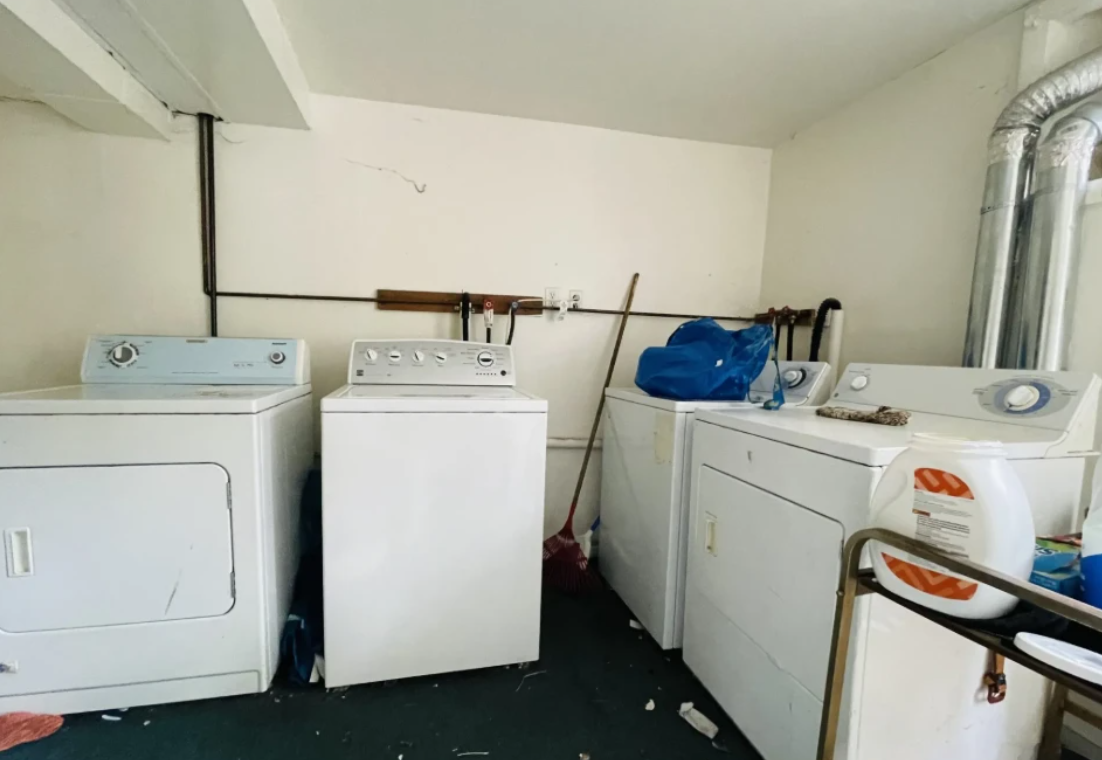 11 Houghton St, Ward Two