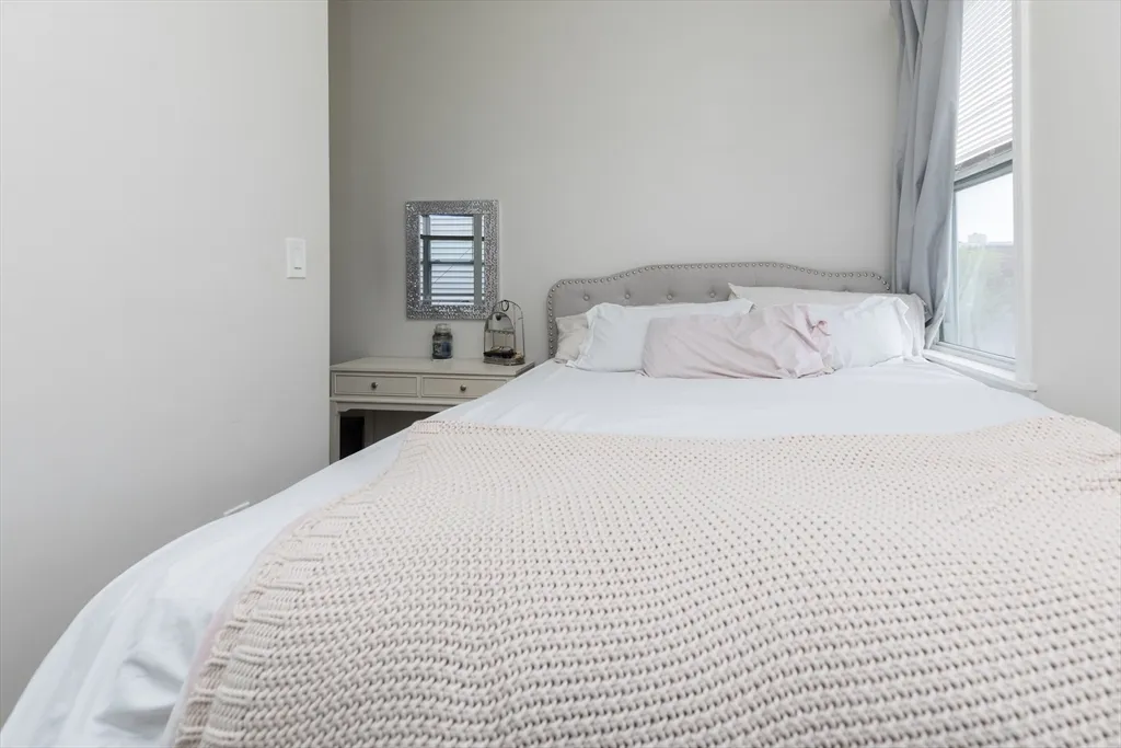 100 H St, South Boston