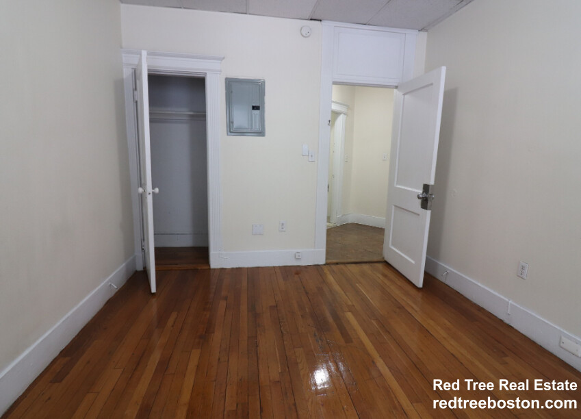 409 Huntington Ave, Fenway