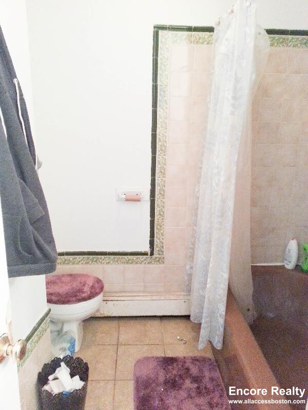 526 Harvard St, North Brookline