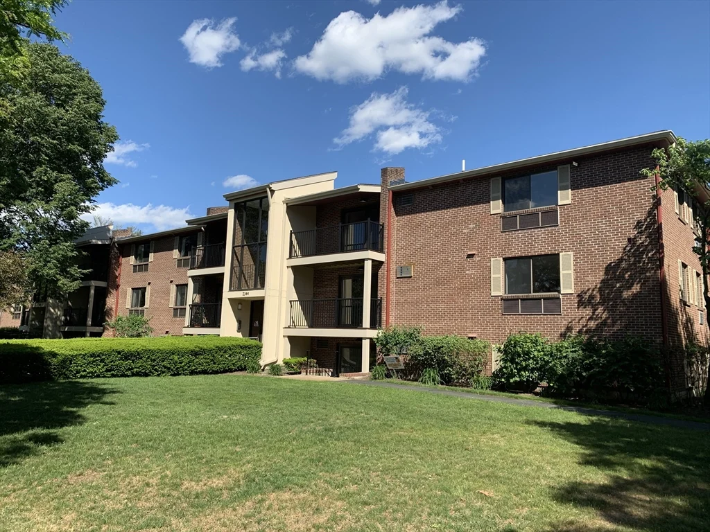 2366 Commonwealth Ave, Newton