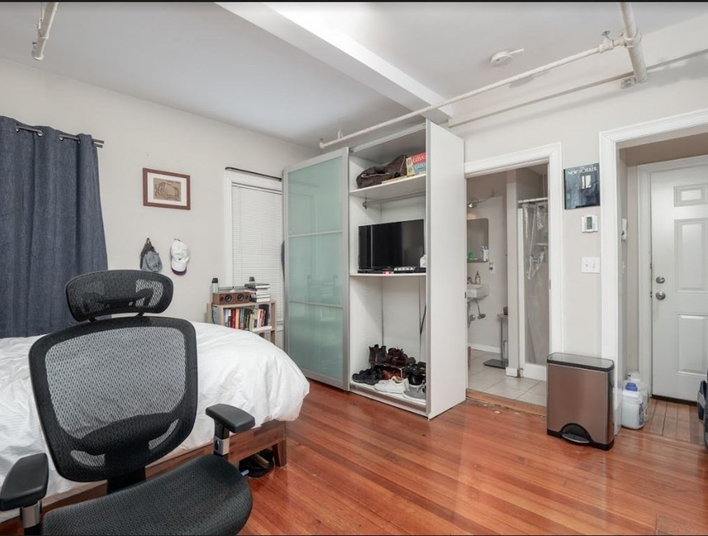 97 College Ave, Somerville