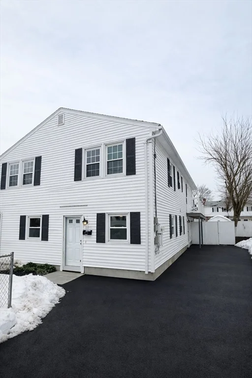 122 Central, Winter Hill