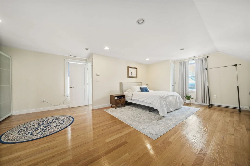 79 Fremont, Winter Hill