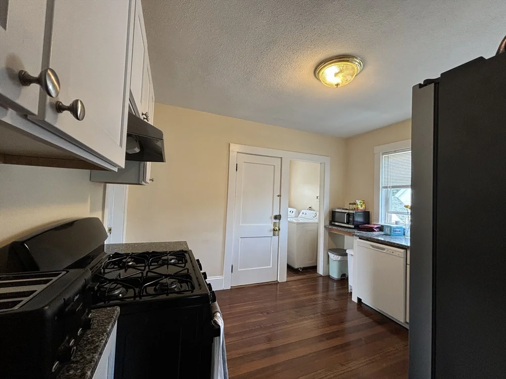 109 Birch St, Roslindale