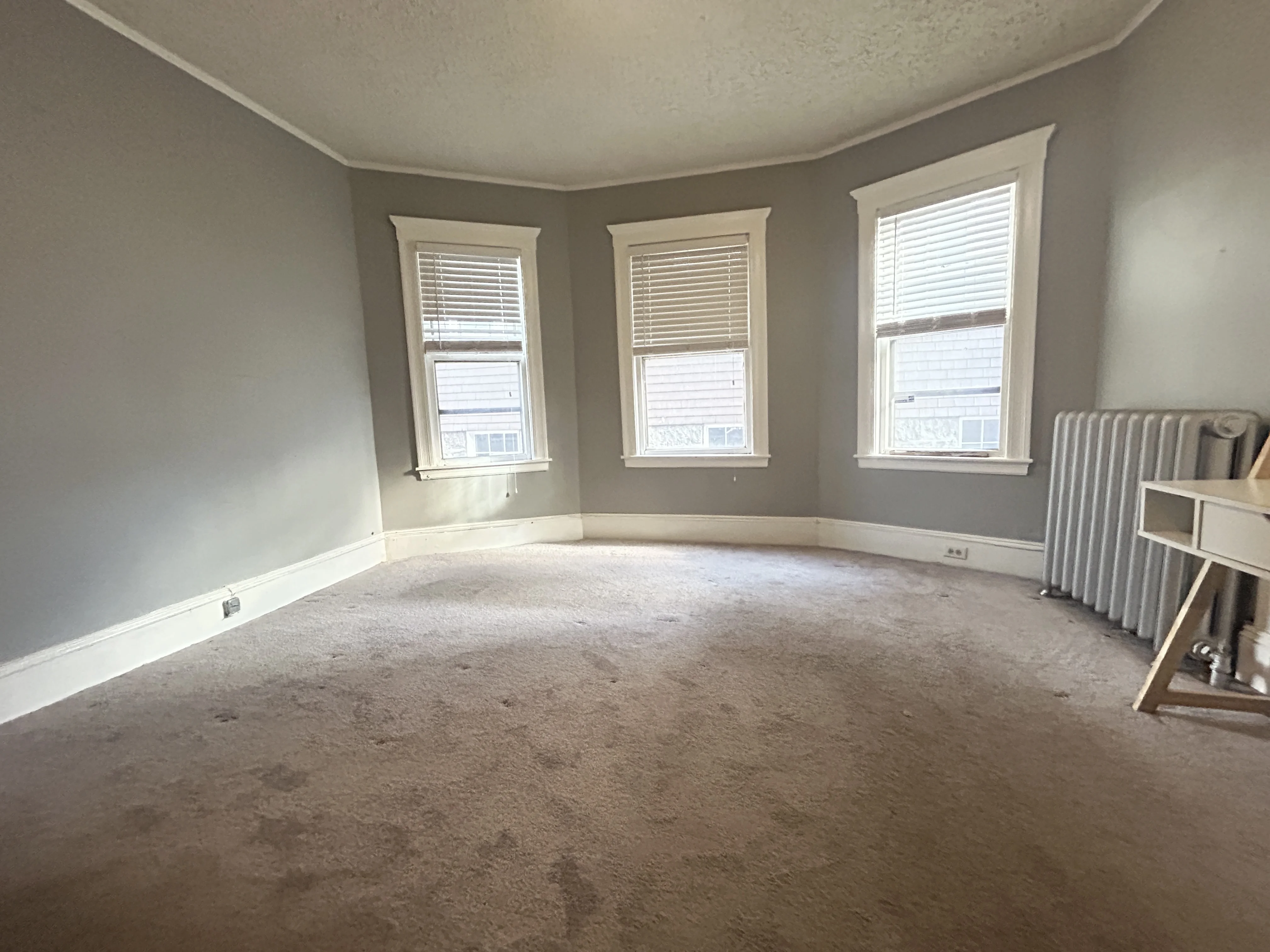 32 Iffley Rd, Jamaica Plain