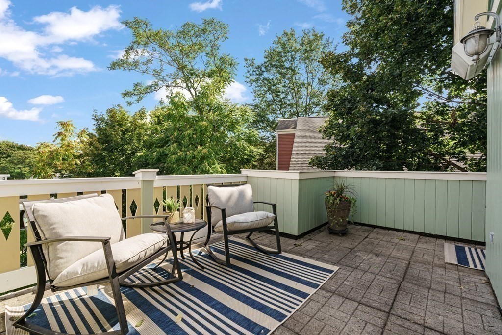 76 Putnam Ave, Cambridge