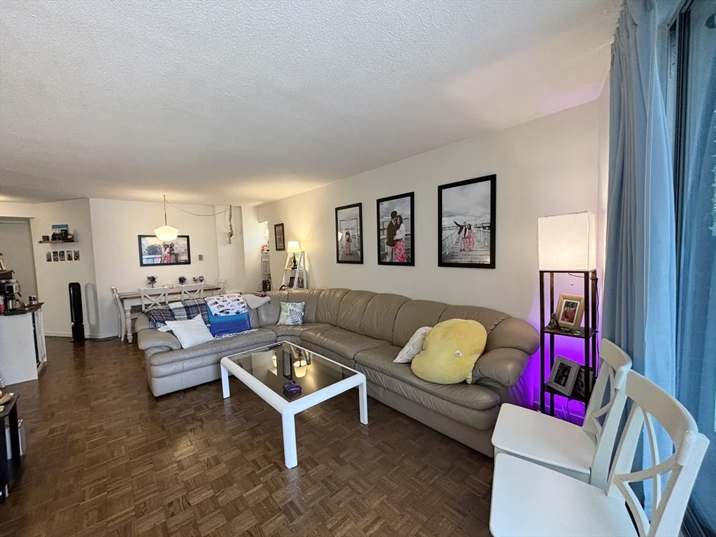 19 Winchester St, Coolidge Corner