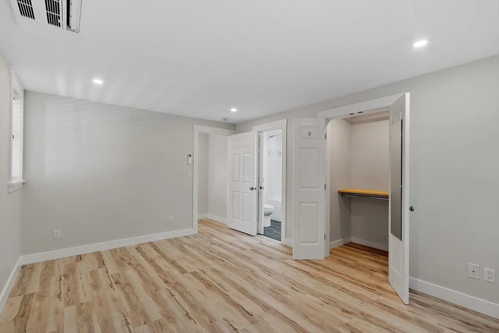 40 Atlantic Ave, Rockport