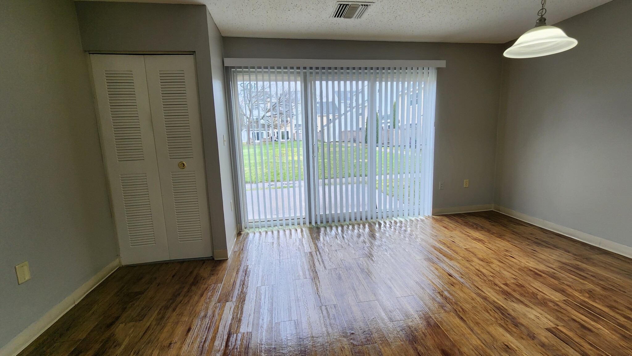 102 North Point Dr, Dorchester
