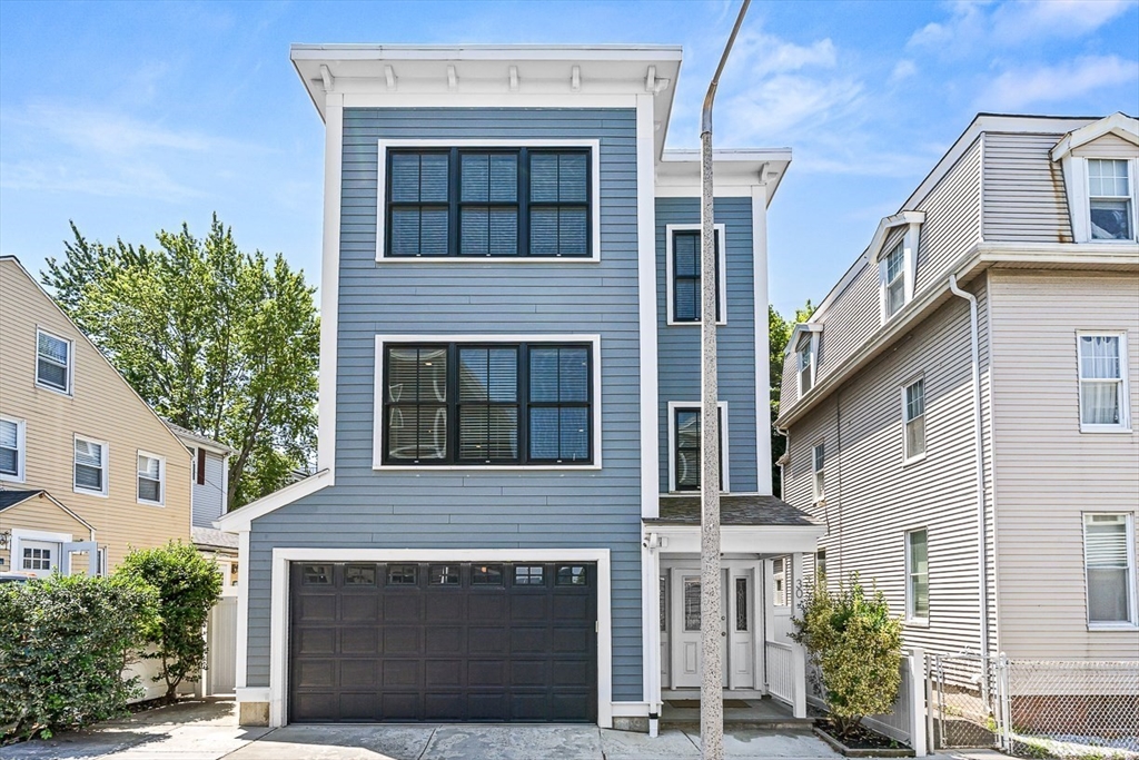 30 Middle St, South Boston