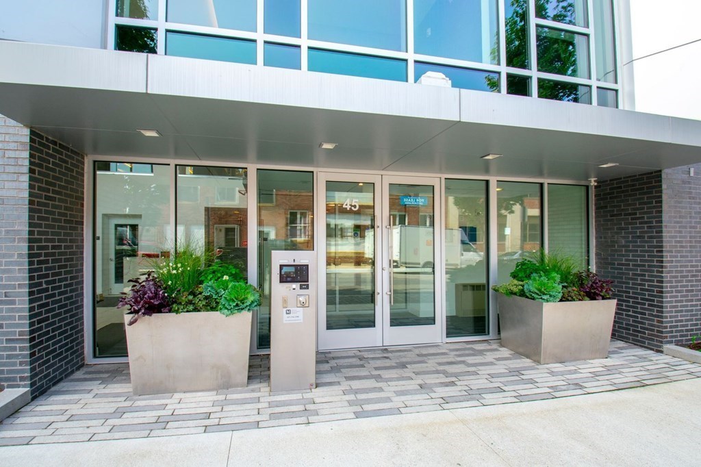 45 W Third St, South Boston