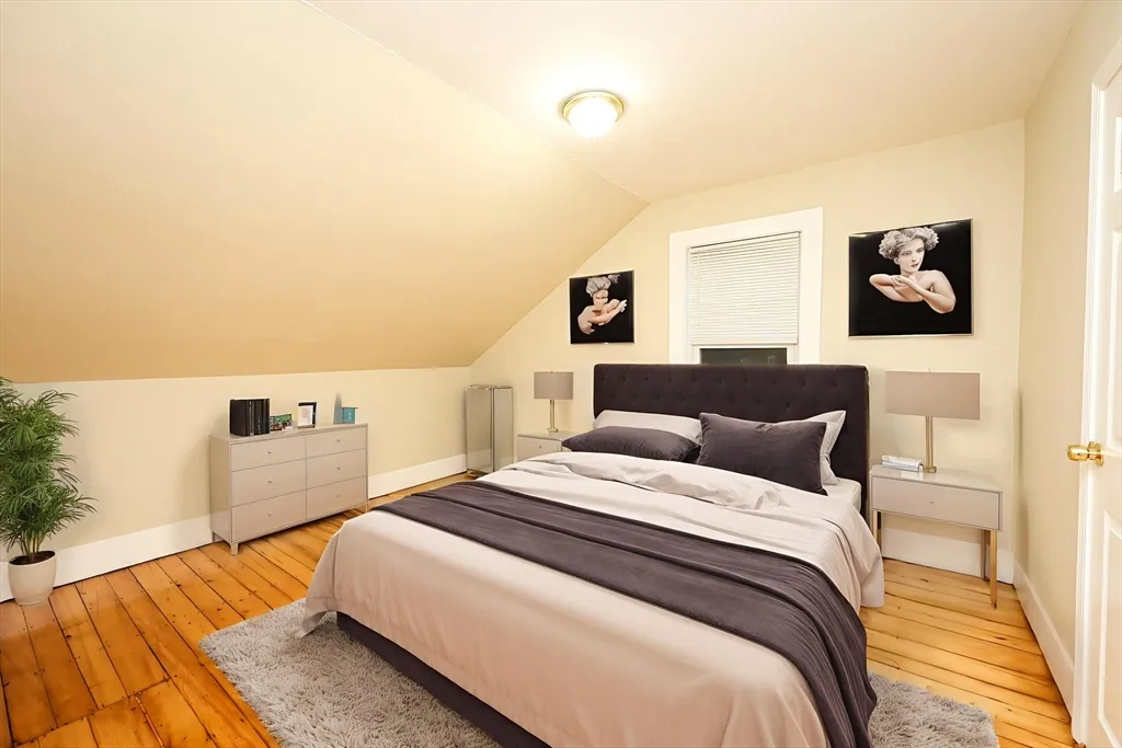 30 Sheppard Ave, Braintree