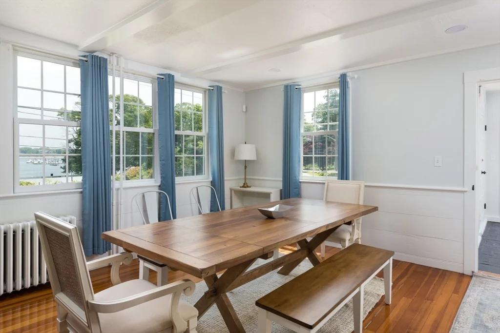 16 Jefferson Shores Rd, Cohasset Narrows