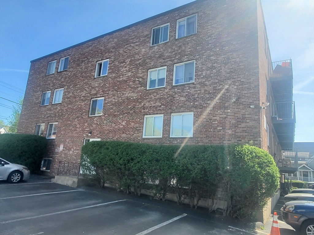 10 Copeland St, Quincy