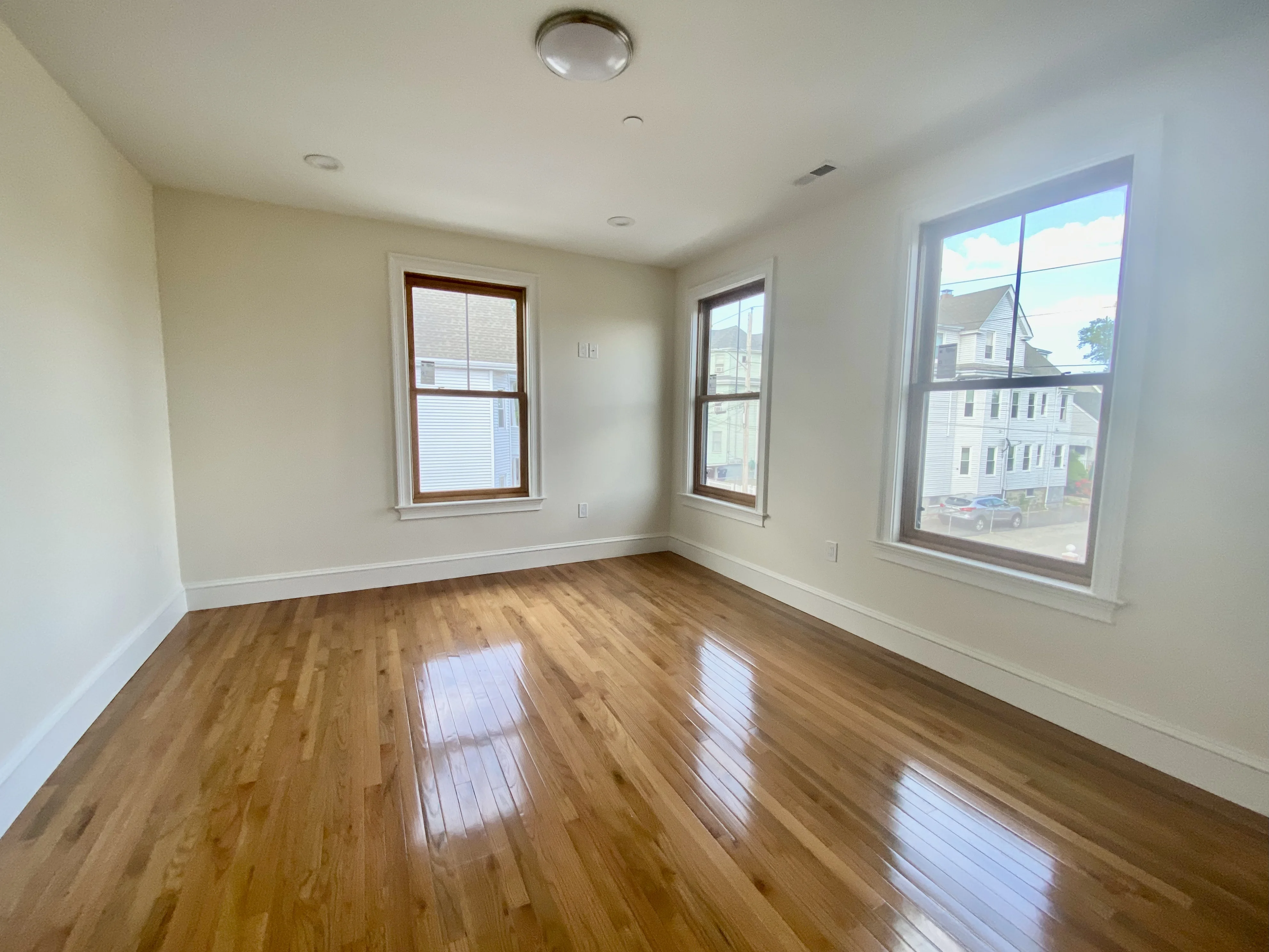 74 Union St, Everett