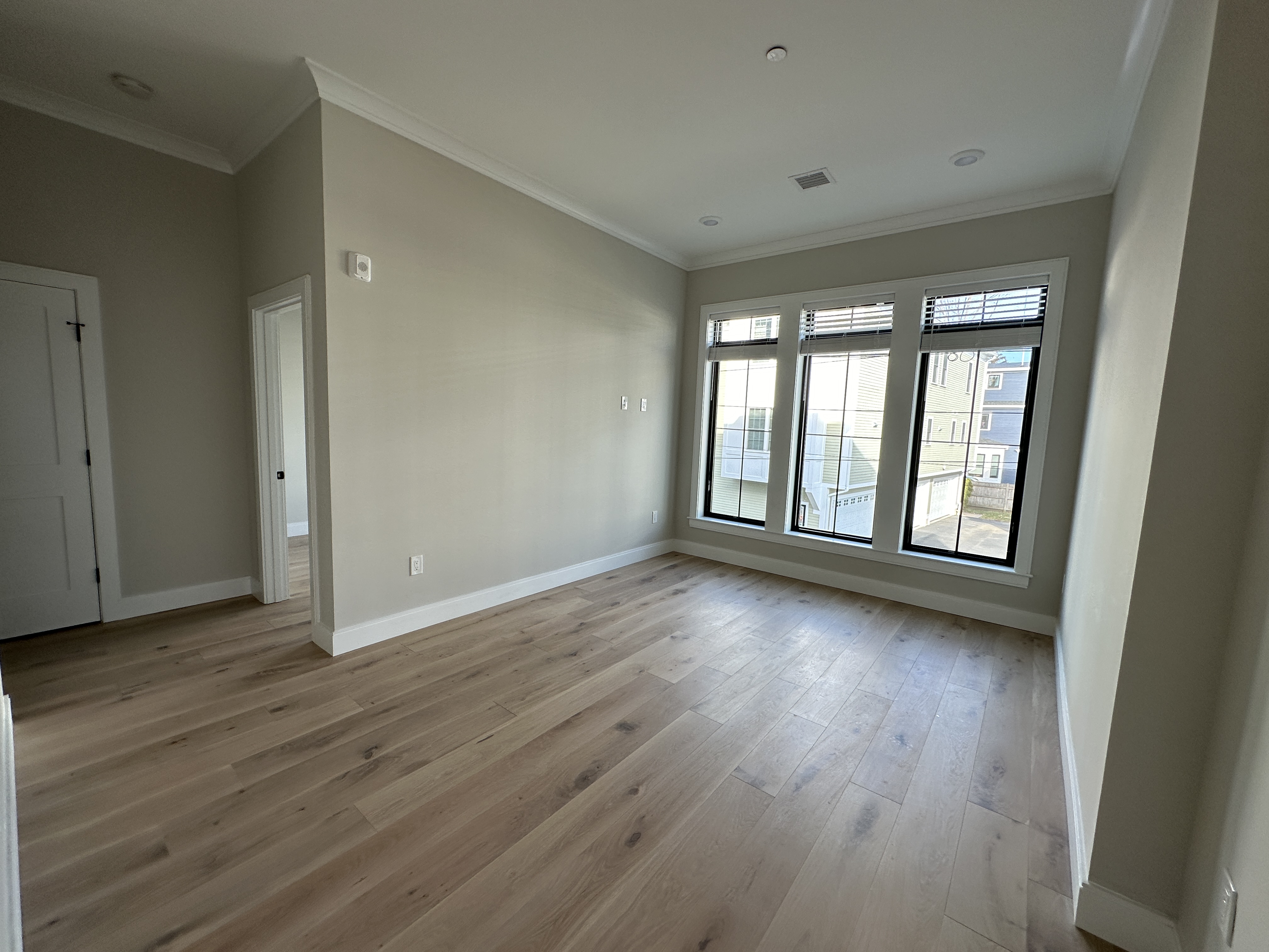 157 Everett St, Allston