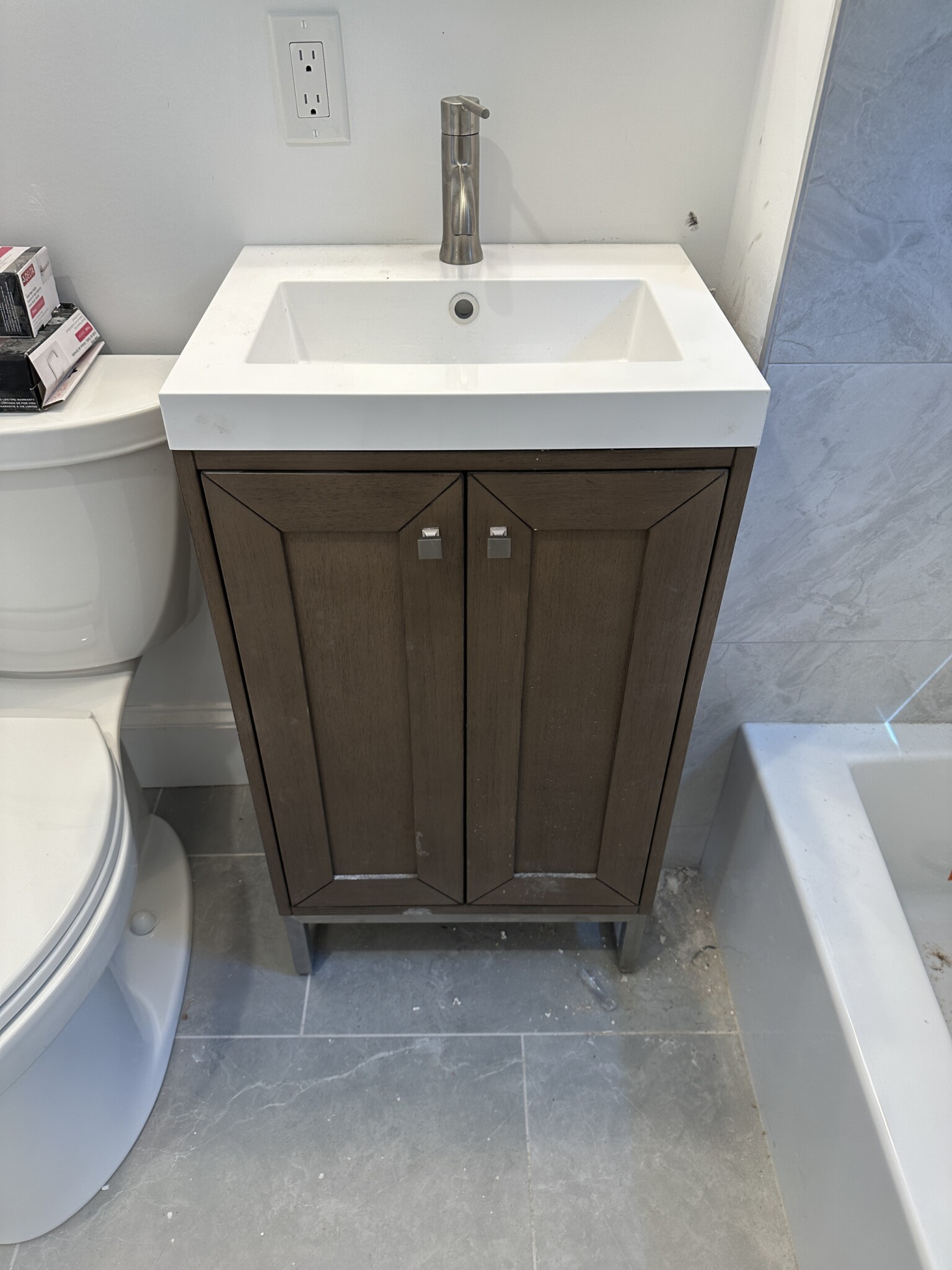 55 Lowell St, Spring Hill