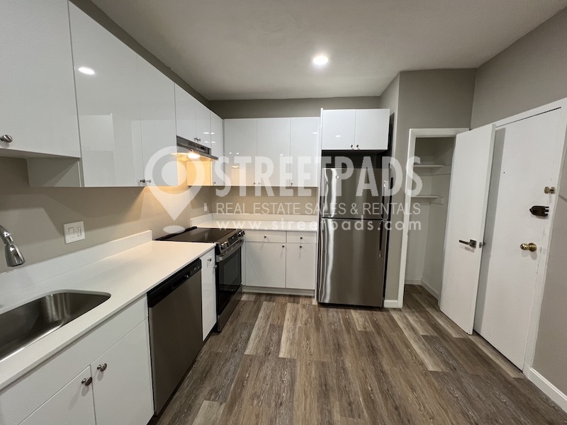 50 Evergreen St, Jamaica Plain