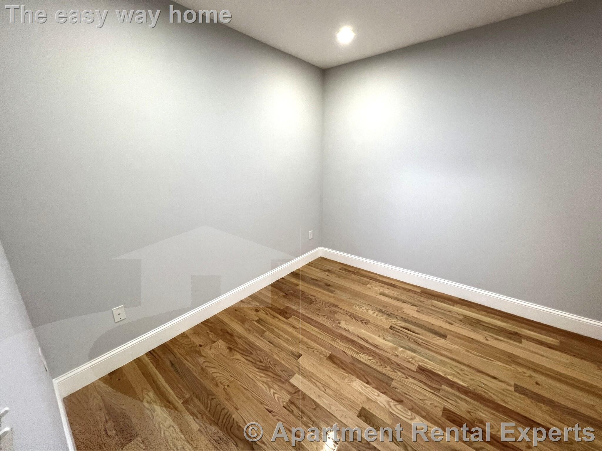 374 Oxford St, Porter Square