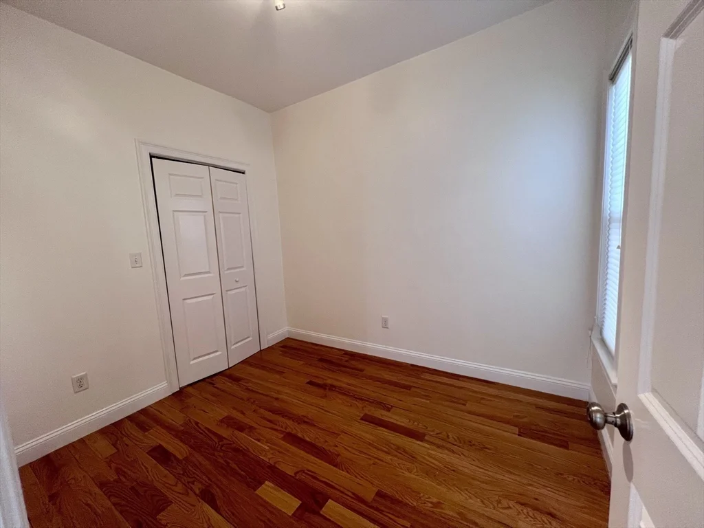 150-1/2 M St, South Boston