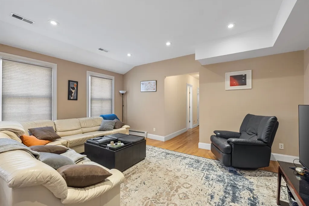 201 Norfolk St, The Port