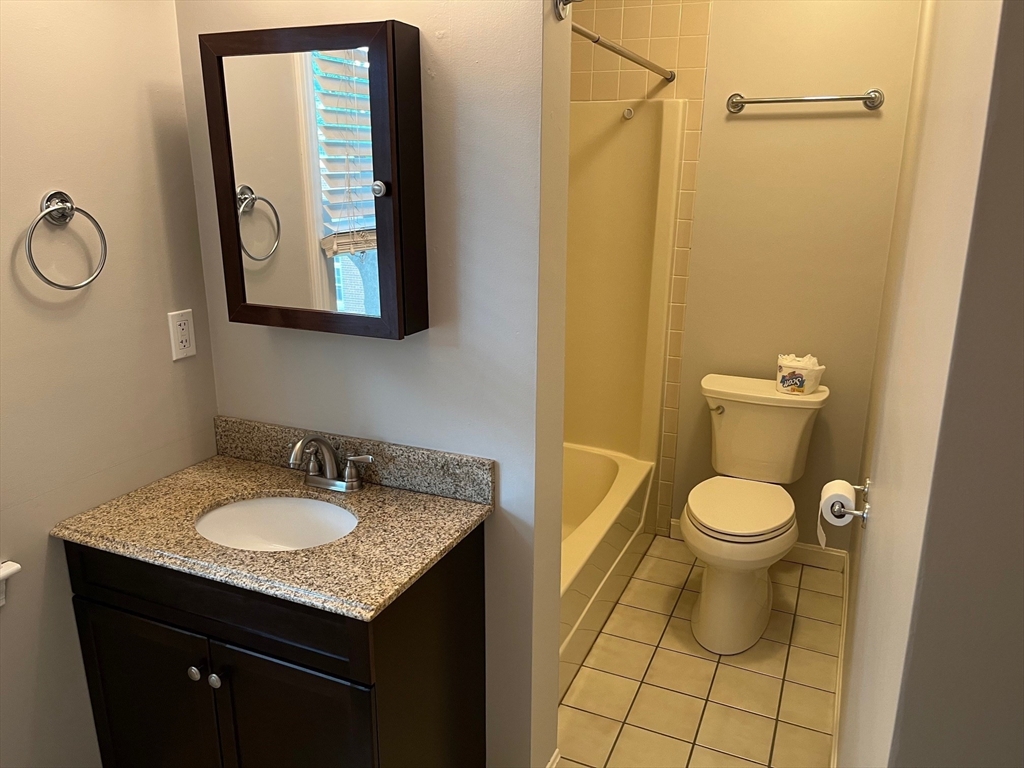 15 Church St, Natick