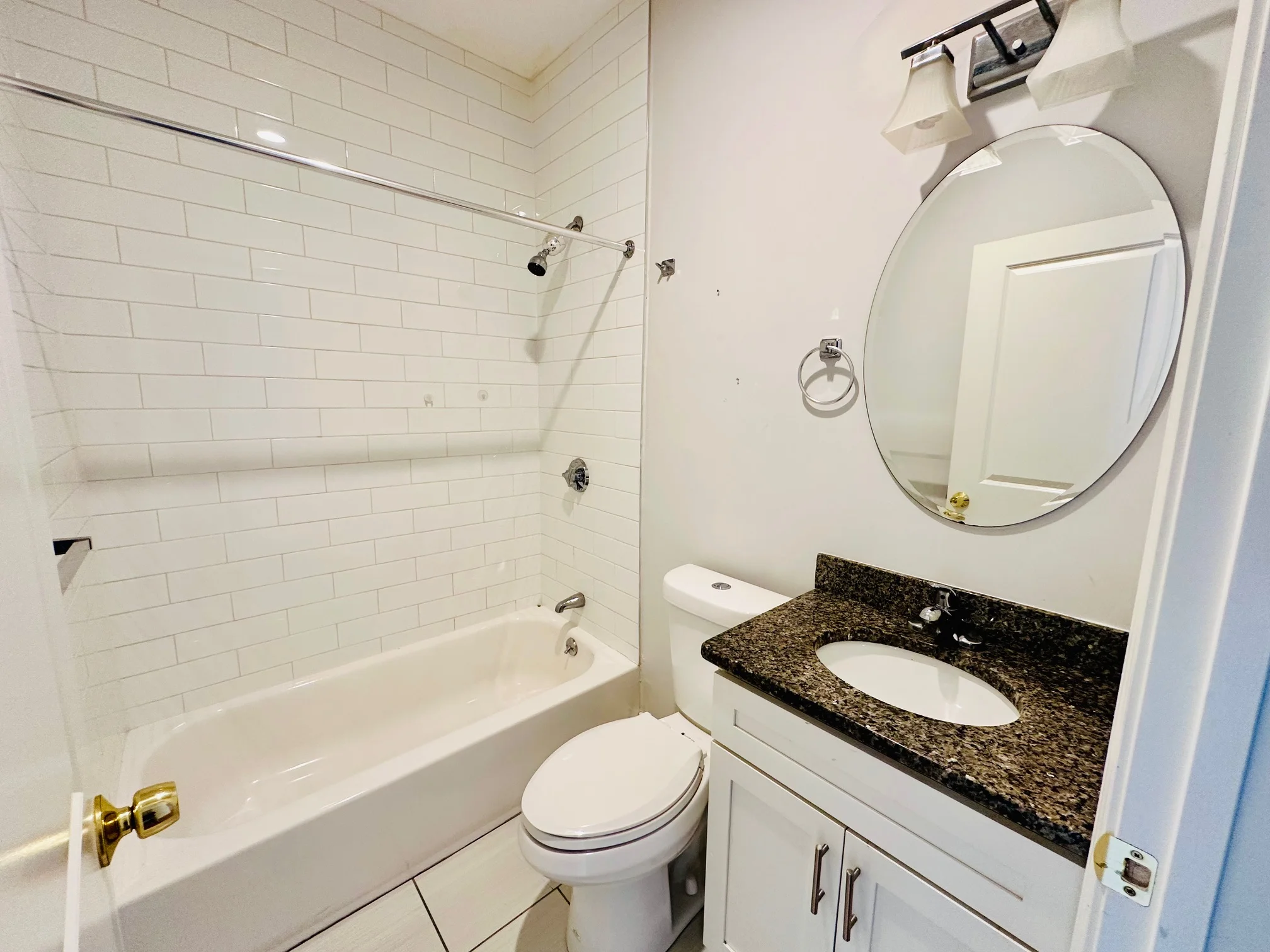 15 Dana Ave, Hyde Park