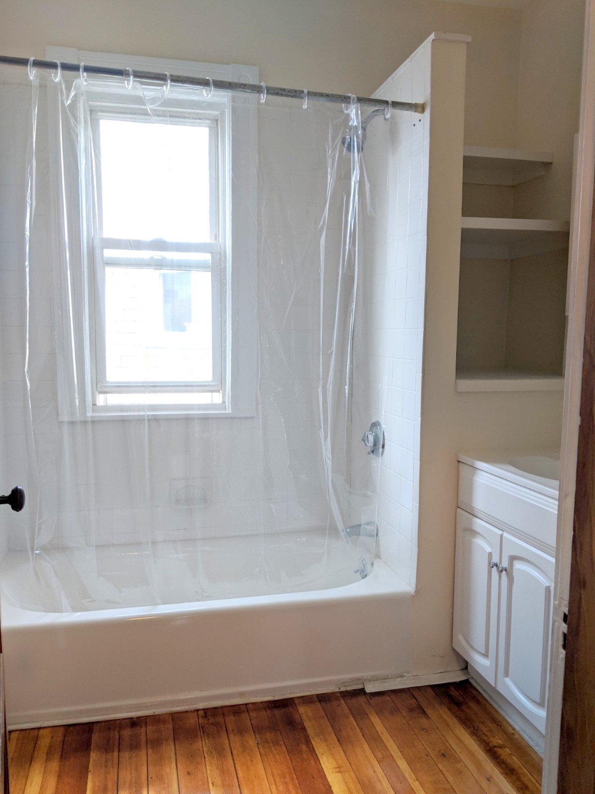 9 Belknap St, West Somerville