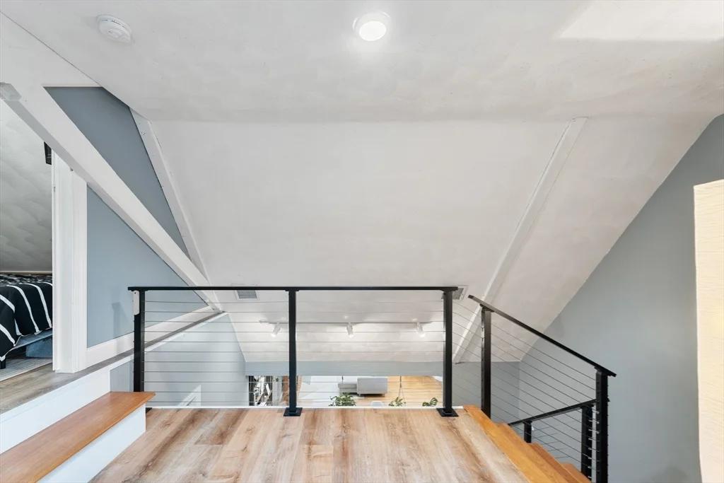 890 Winthrop Ave, Beachmont