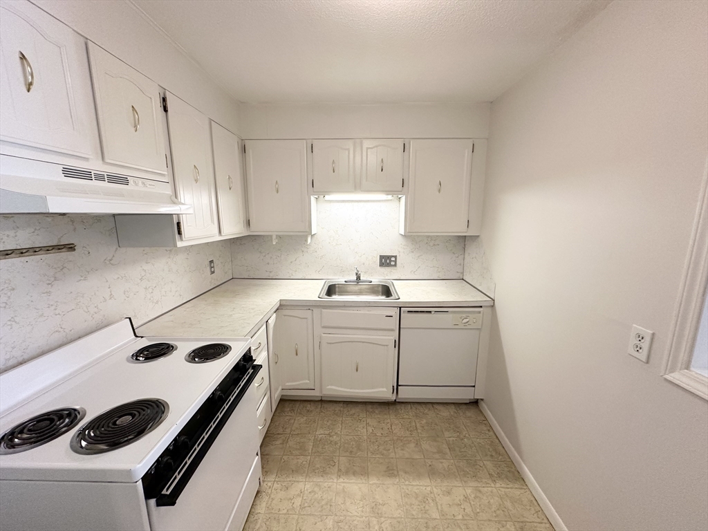 440 North Avenue Bdlg 4, Zip 01830