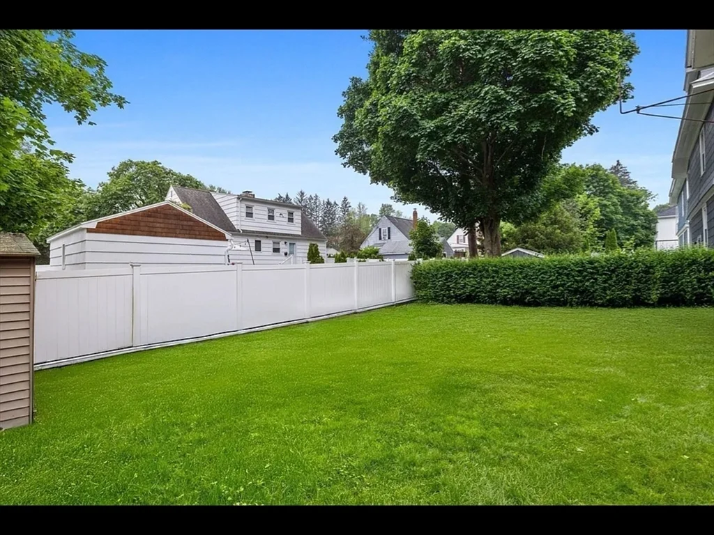 26 Lincoln St, North Andover