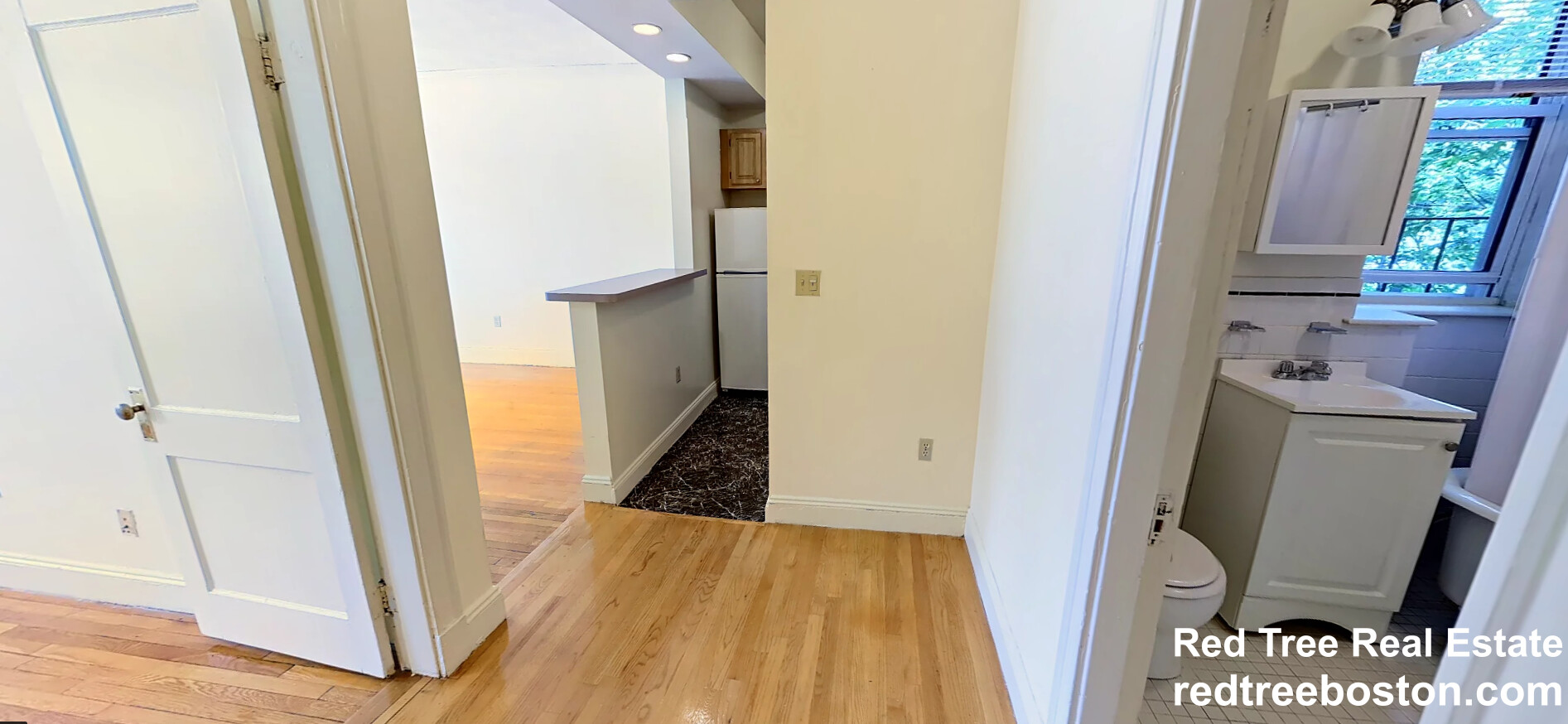 124 Peterborough St, Fenway