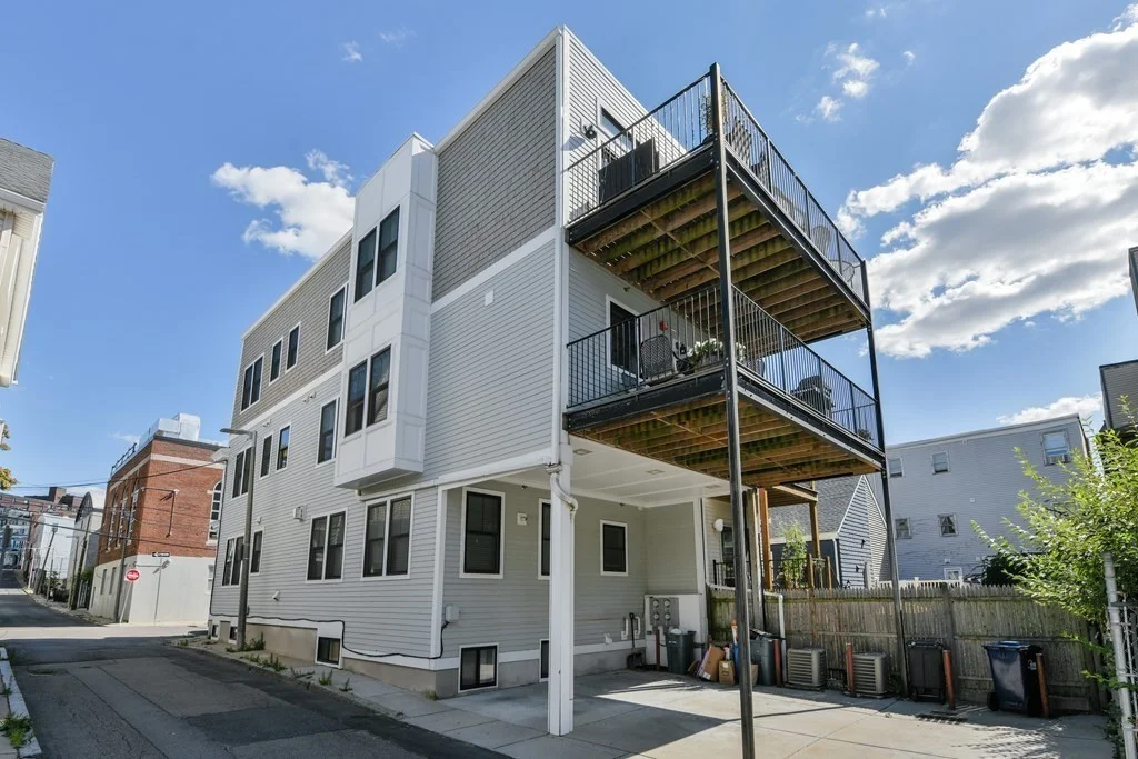 74 F St, South Boston