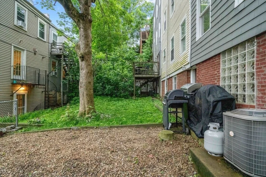 296 W 3rd, South Boston