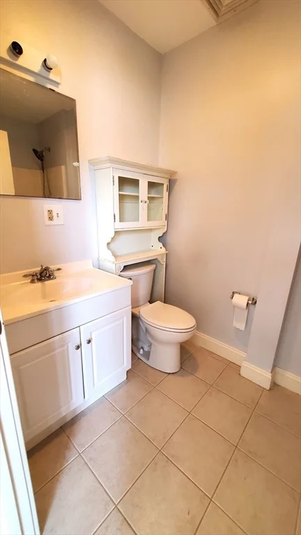 59 Carlisle St, Quincy