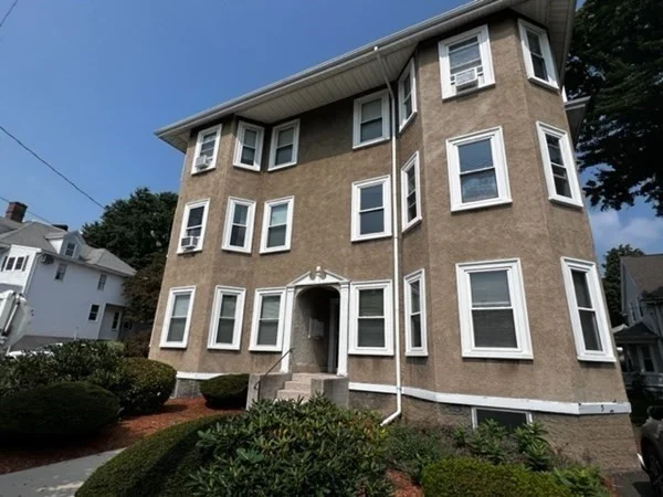 229 Belmont St, Belmont