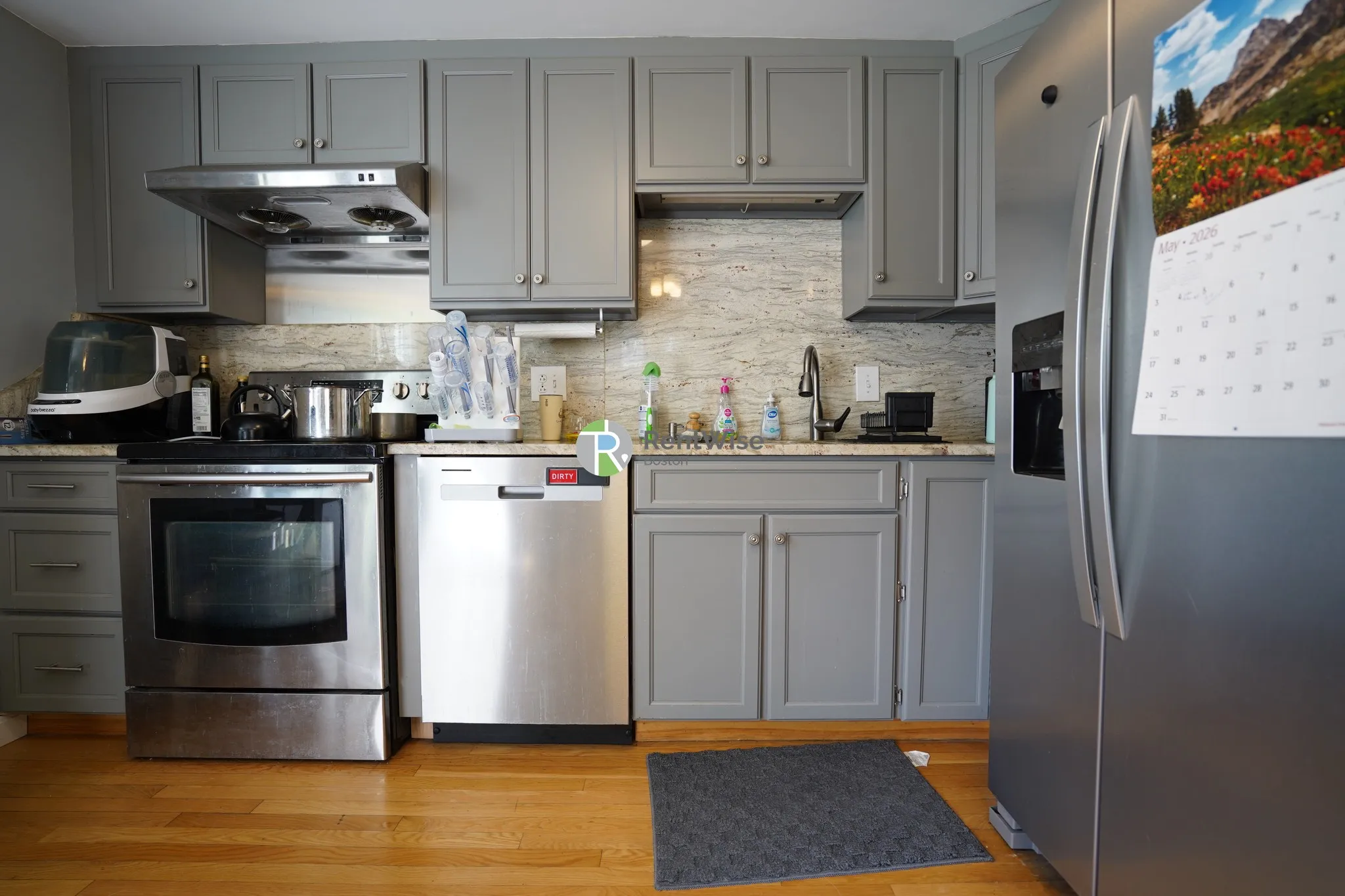 77 Knowlton St, East Somerville