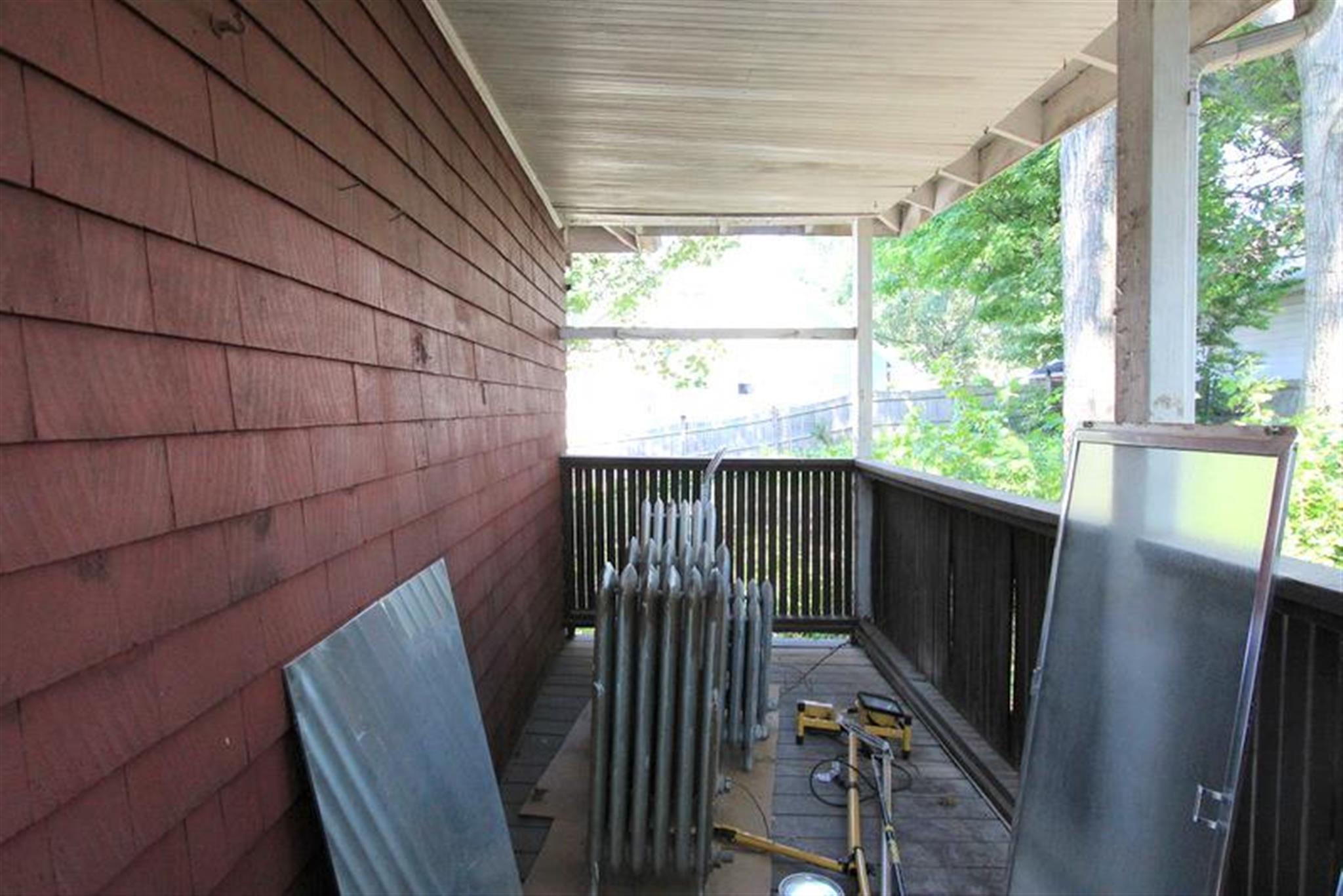 2.5 bed, 1 bath apartment for rent at 17 Taft St Unit 2, Medford — photo 17 of 21